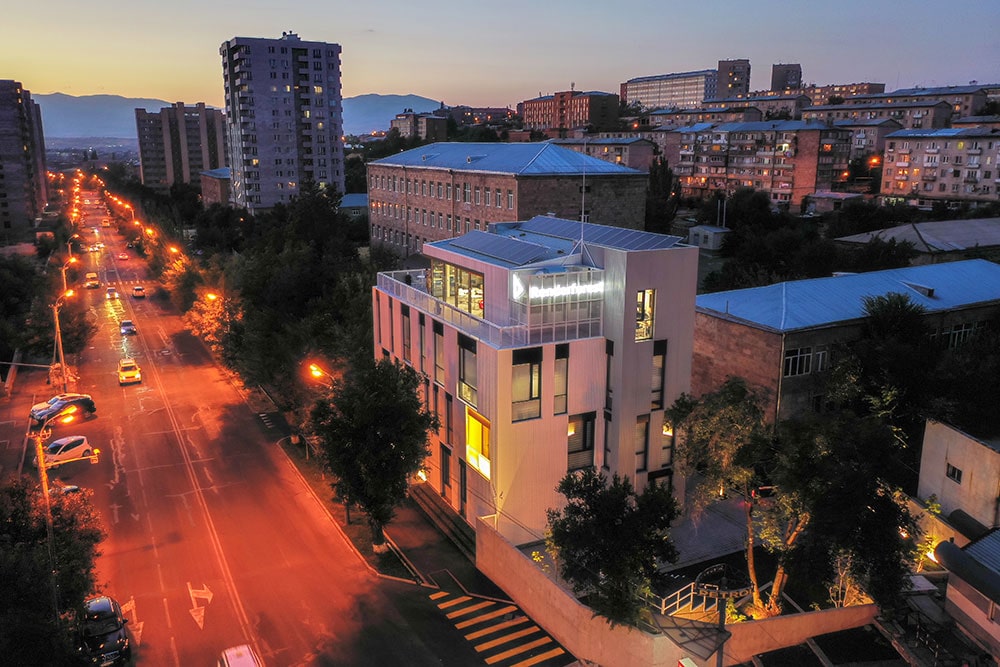 Renderforest building